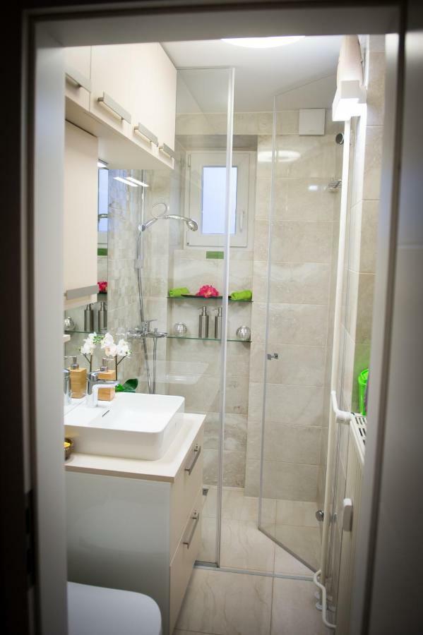 Апартаменты First Floor Flat (Adults Only) Любляна Экстерьер фото